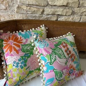 Lilly Pulitzer for Target 2x Outdoor Pillows with Floral Pom-Pom